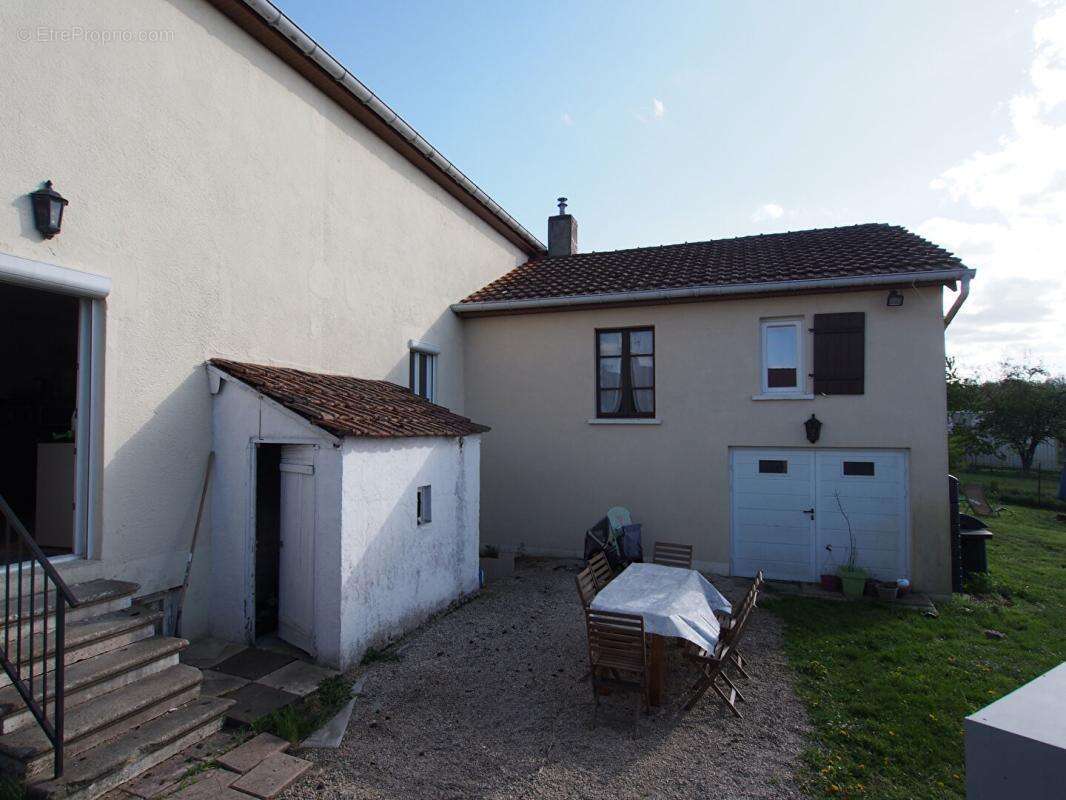Maison à MARCILLY-SUR-TILLE