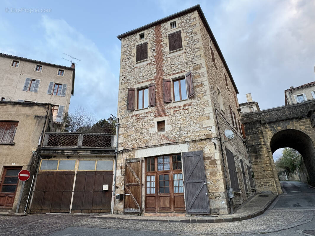 Appartement à PUY-L'EVEQUE
