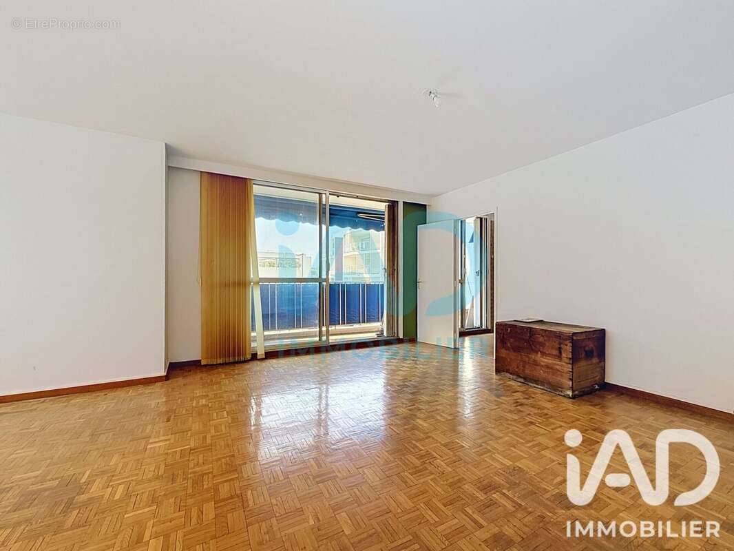 Photo 2 - Appartement à MARSEILLE-9E