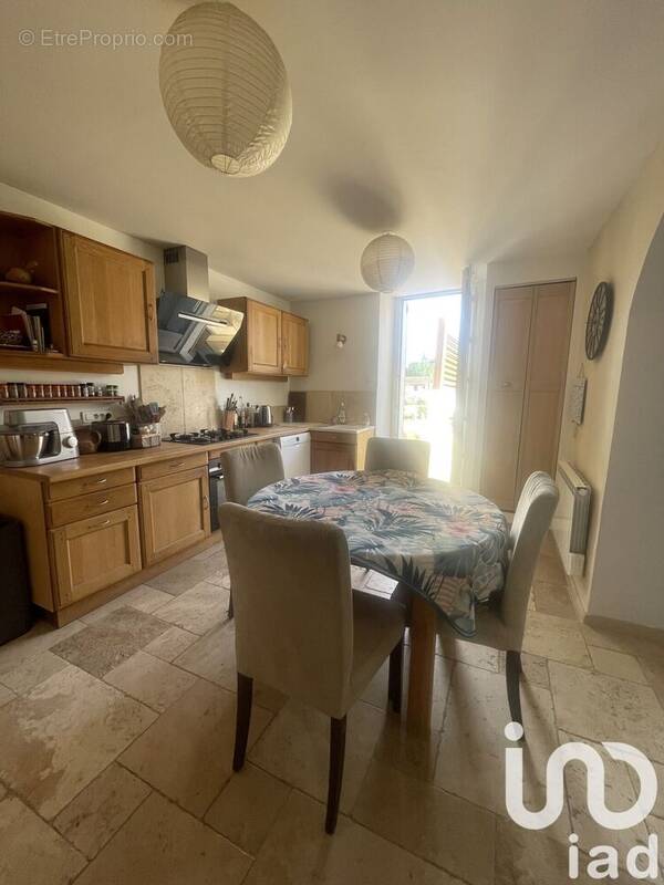 Photo 1 - Maison à SENAS