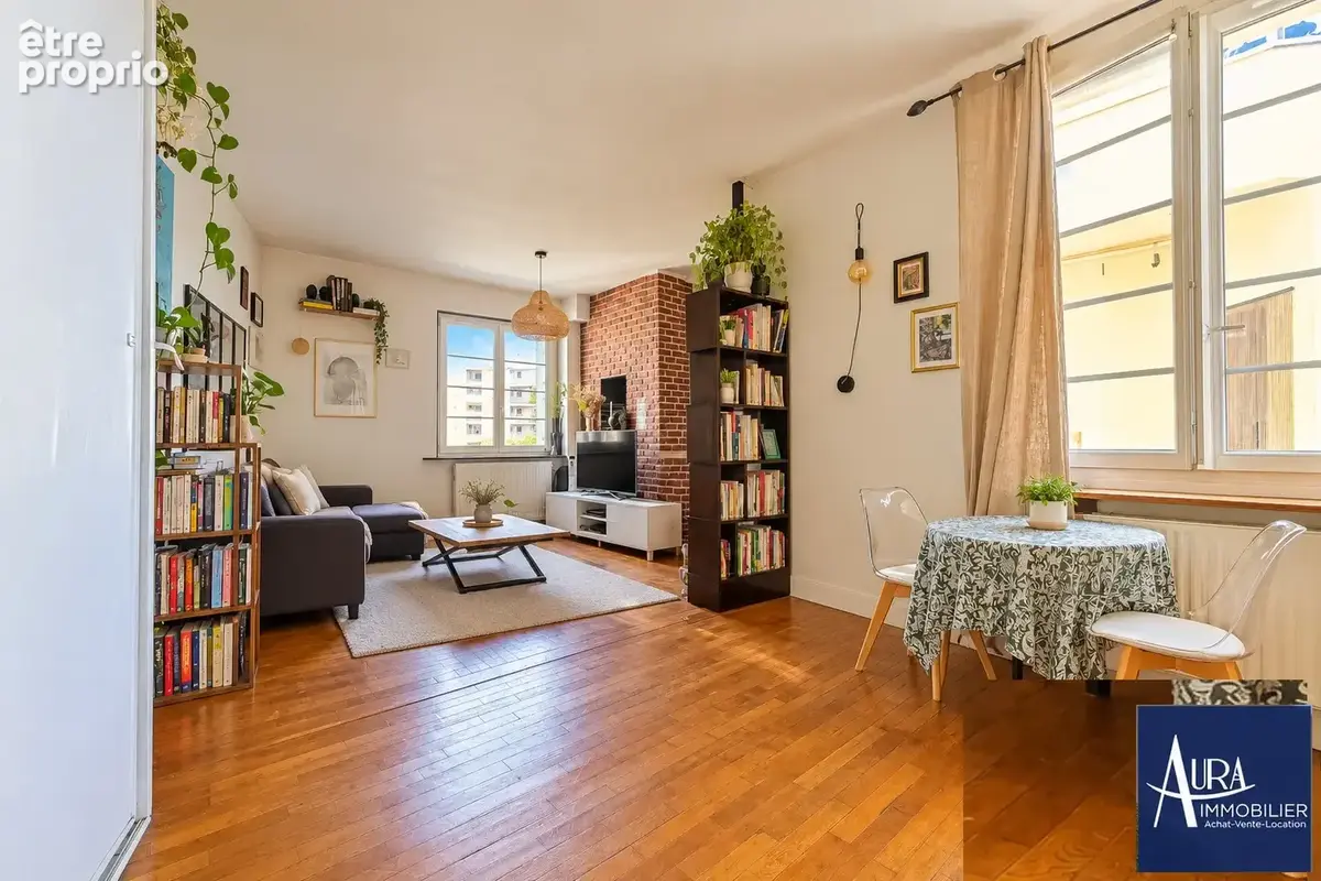 PHOTO 1 - Appartement à LES LILAS