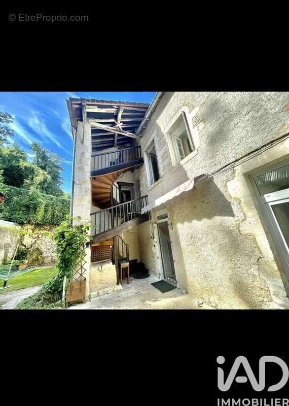 Maison 169 m² à Le Blanc  - photo 3