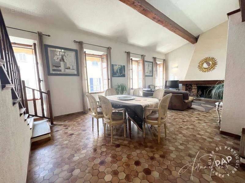 Appartement à HYERES