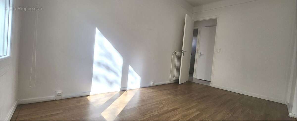 Appartement 79 m² à Paris-19e  - photo 7