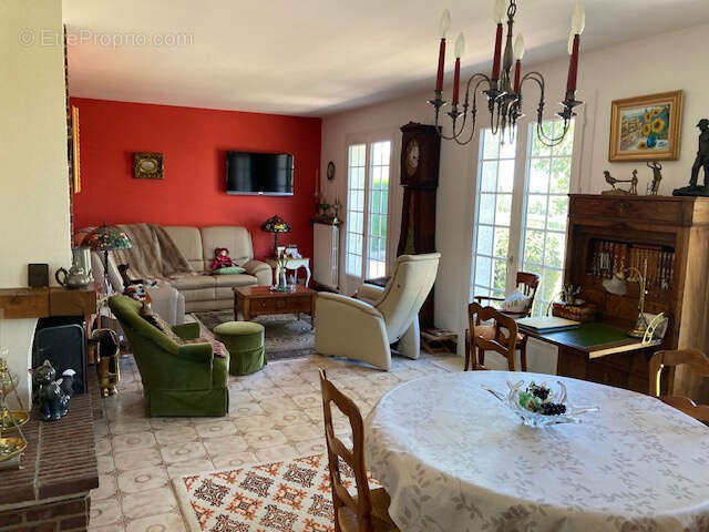 Maison à THIRON-GARDAIS