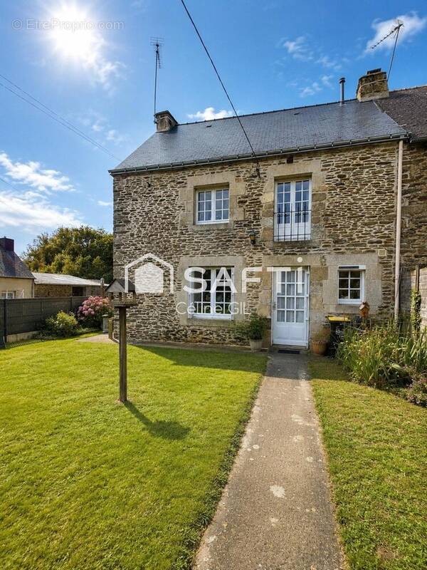 Photo 1 - Maison à GUILLAC