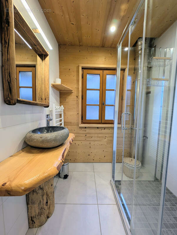 Maison à BONNEVILLE