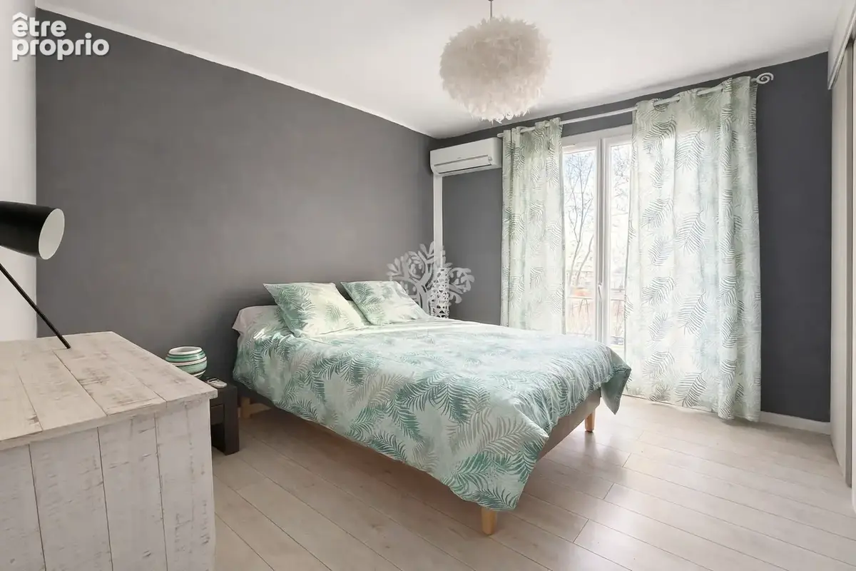 A vendre toulon quartier de siblas appartement de type 4 renove - photo 4