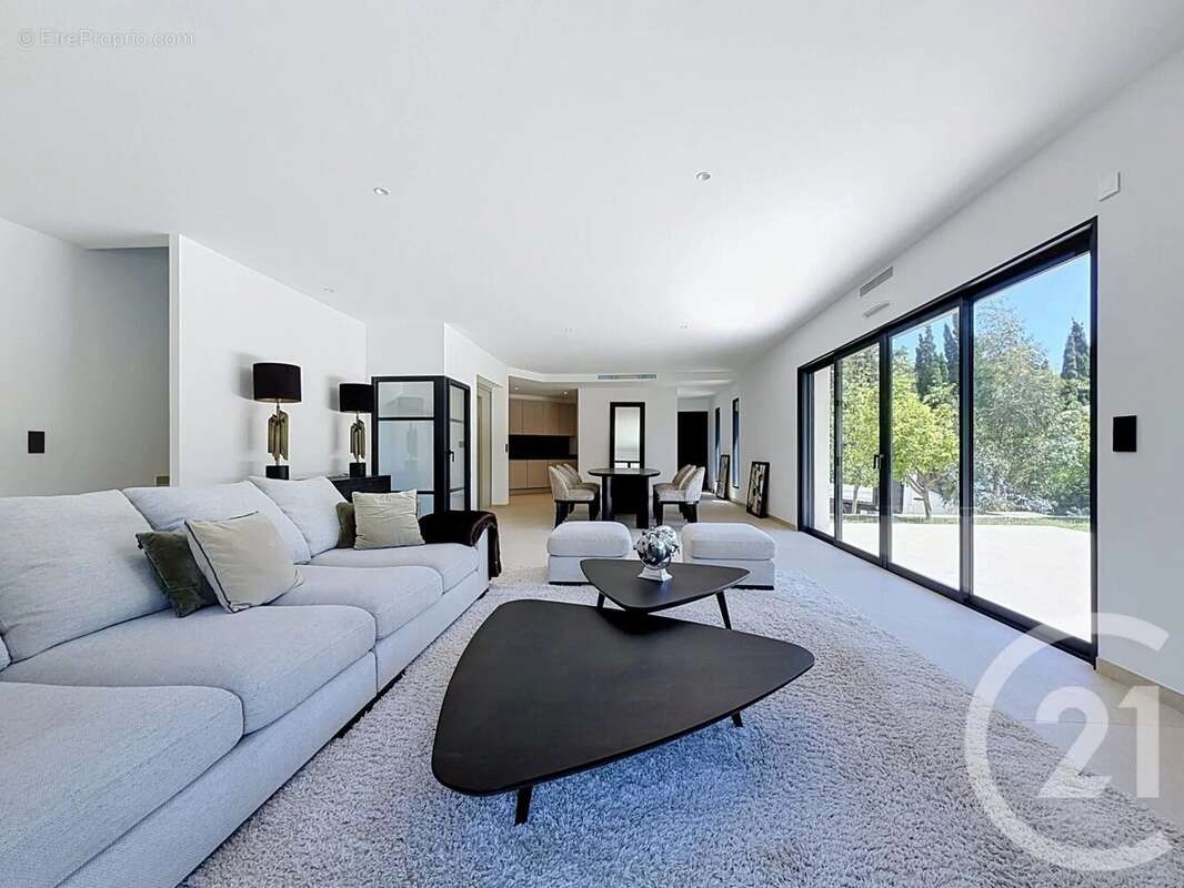 Maison 162 m² à Mougins  - photo 4
