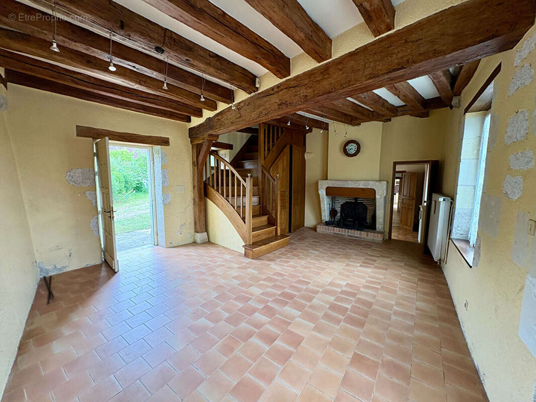 Charmante maison de caractère avec dépendances. - photo 8