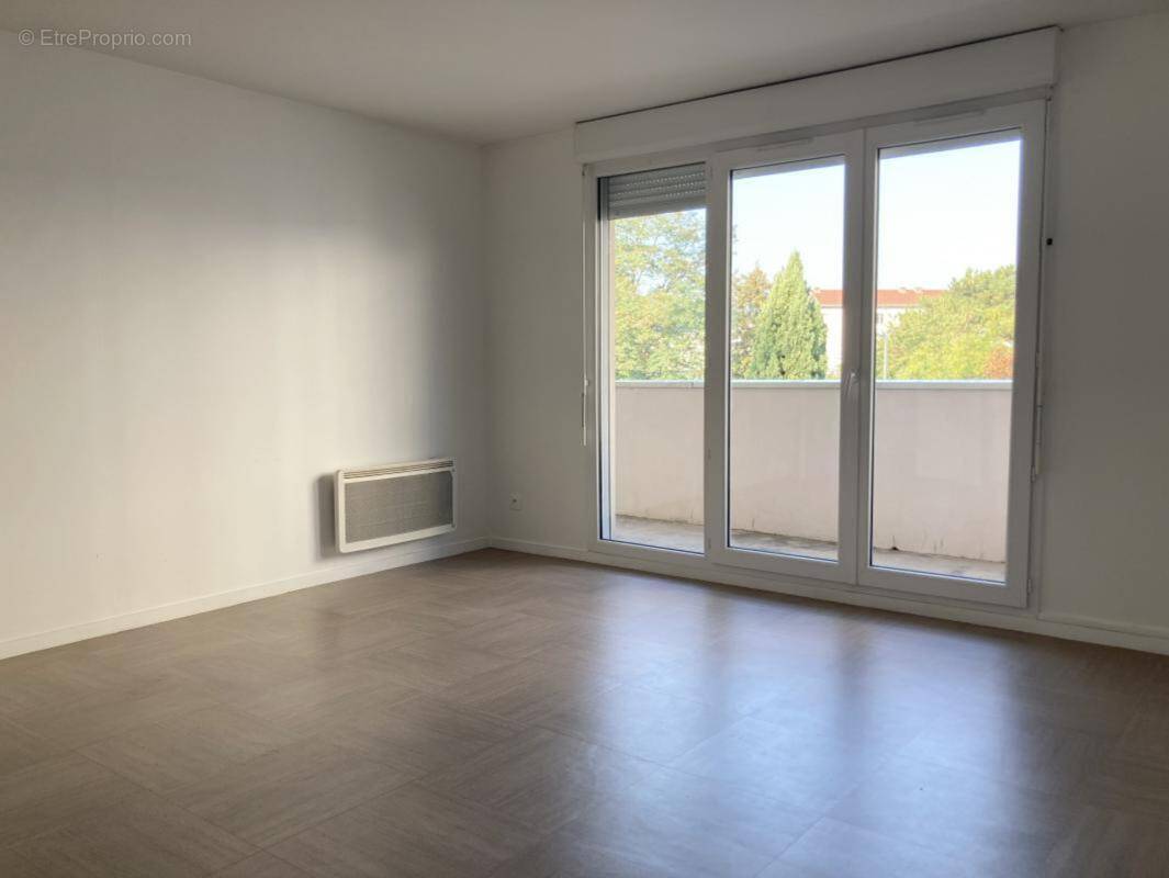 Appartement à LYON-9E