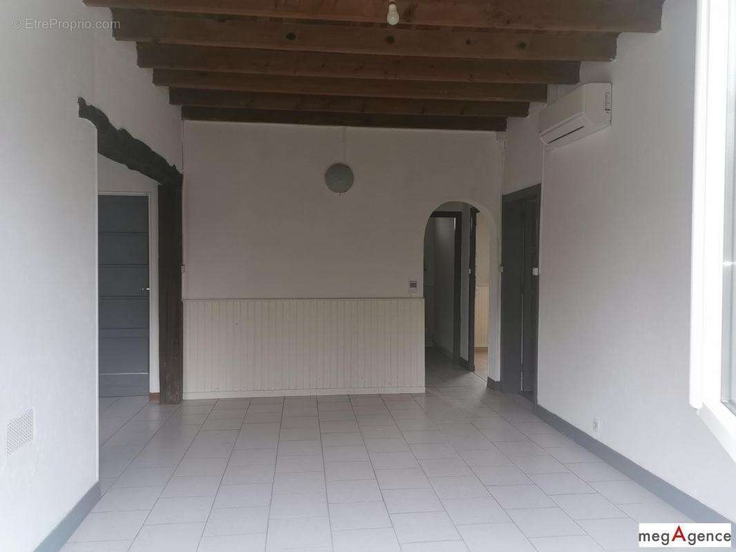 Maison à CAHUZAC-SUR-ADOUR