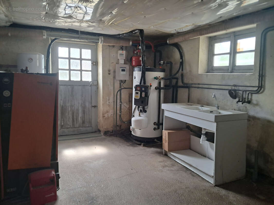 Maison à SAINT-SORNIN-LAVOLPS