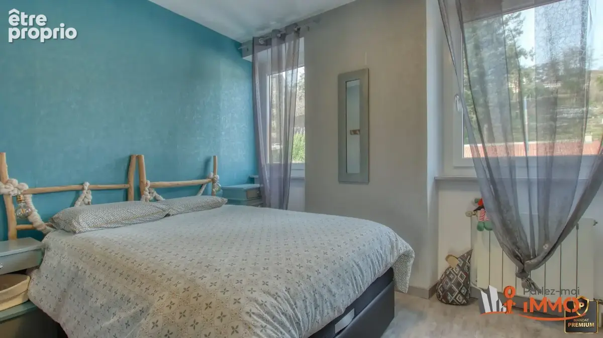 Appartement 5 pièces 100 m² à vendre à Saint-Jean-Bonnefonds (42650) - photo 4