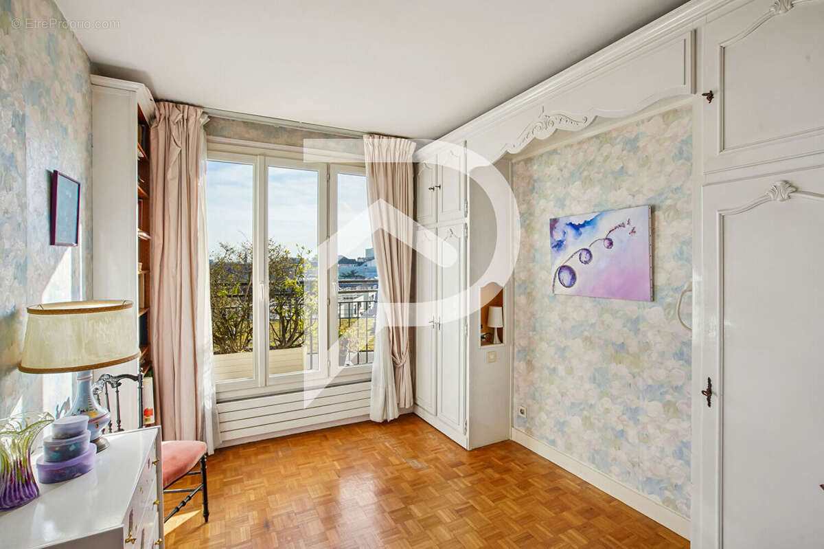 Appartement à COLOMBES