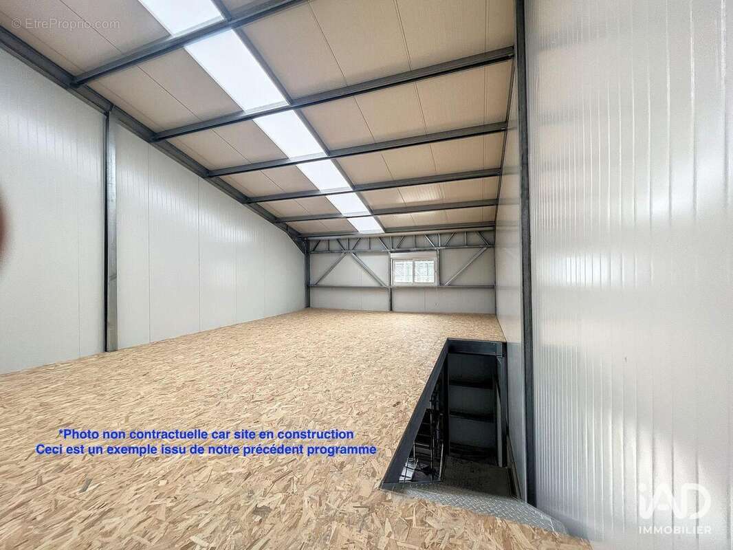 Photo 8 - Commerce à CHEVRY-COSSIGNY