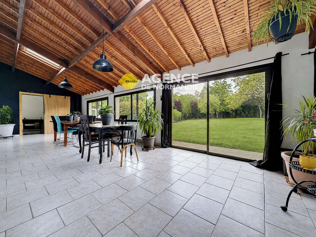 Maison 200 m² à Montreuil-L'argille  - photo 4