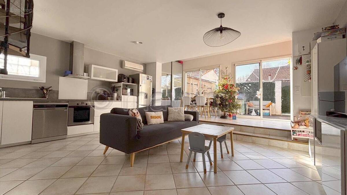 Maison mitoyenne Plan de Cuques n°12 - Maison à PLAN-DE-CUQUES