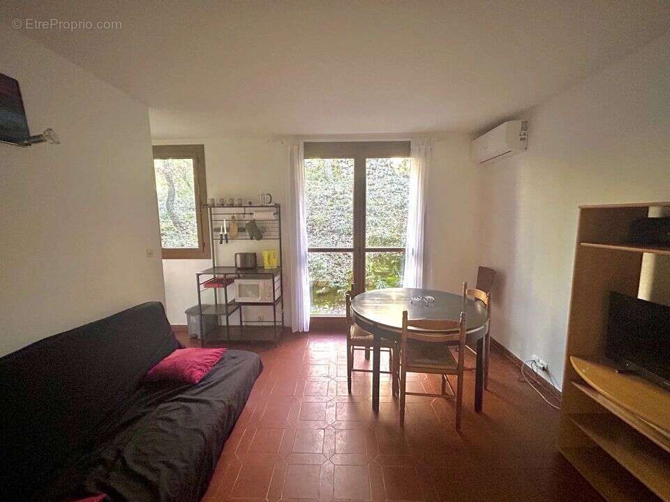 Appartement à GREOUX-LES-BAINS