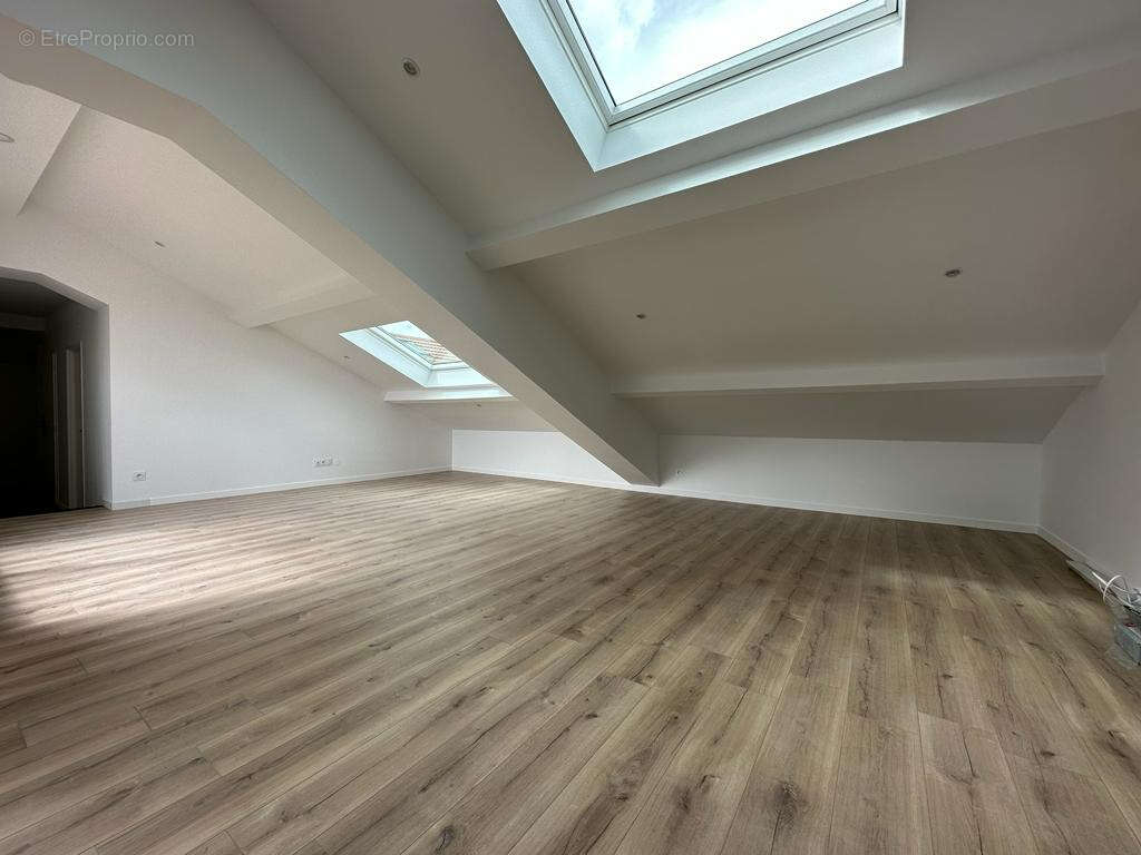 Appartement à SAINT-ETIENNE