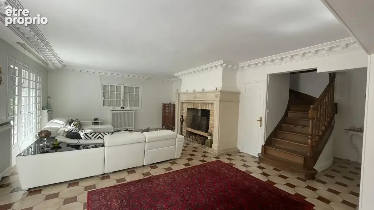 Lamorlaye maison + appartement sur 4500 m2 de terrain - photo 3