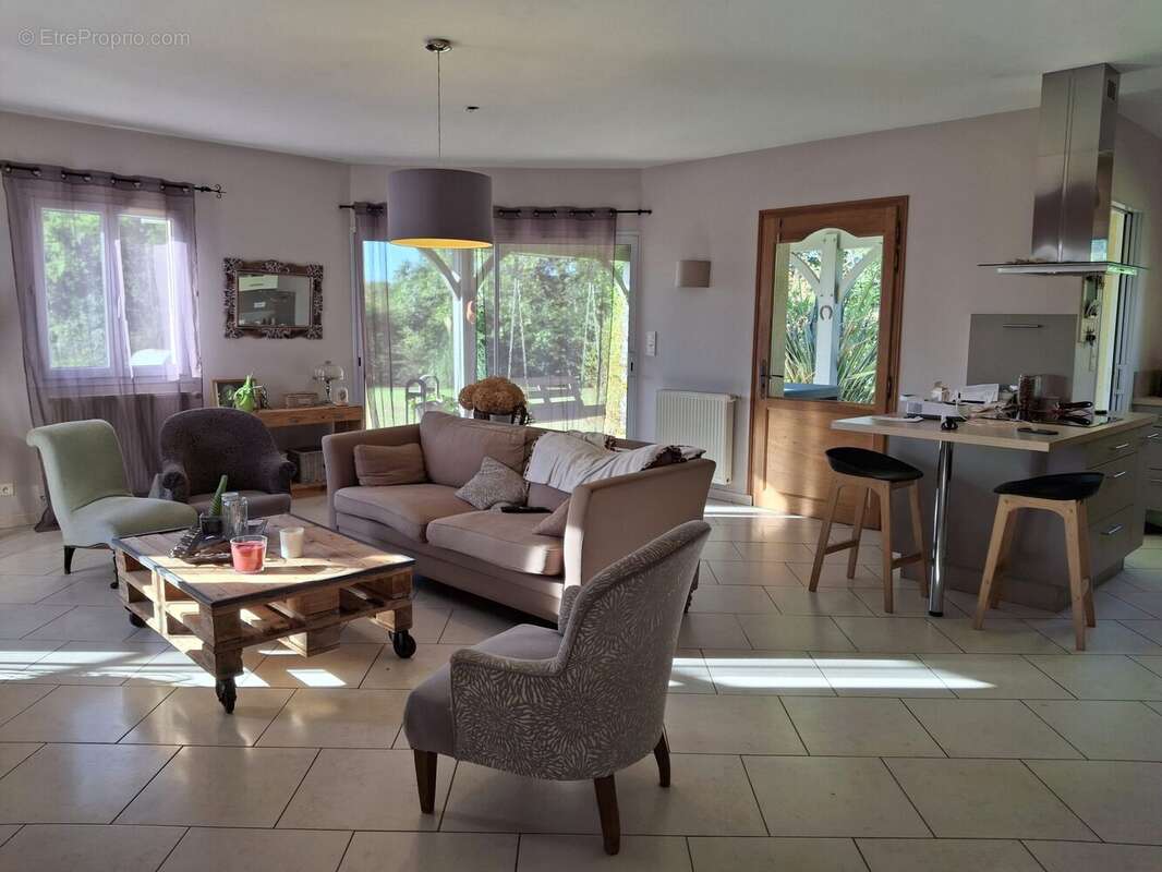 Maison à CASTILLONNES