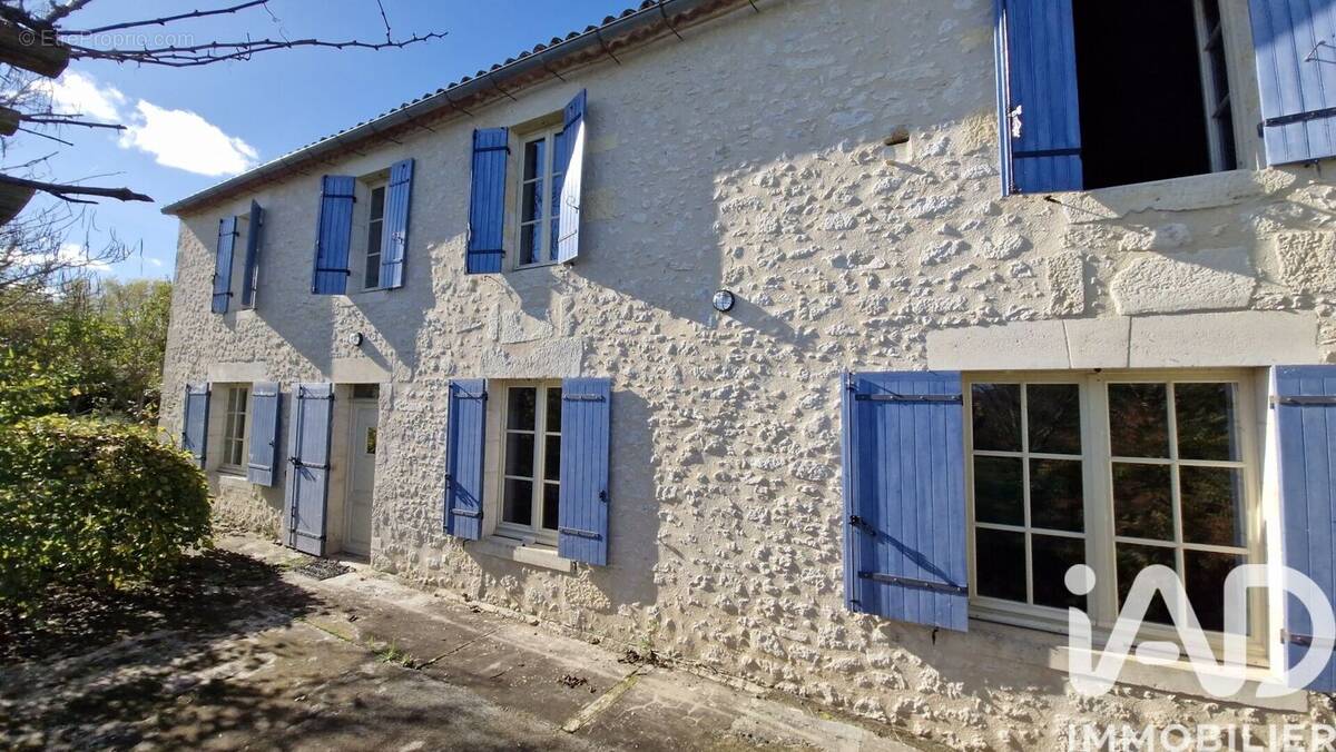 Photo 1 - Maison à SAINTE-RADEGONDE