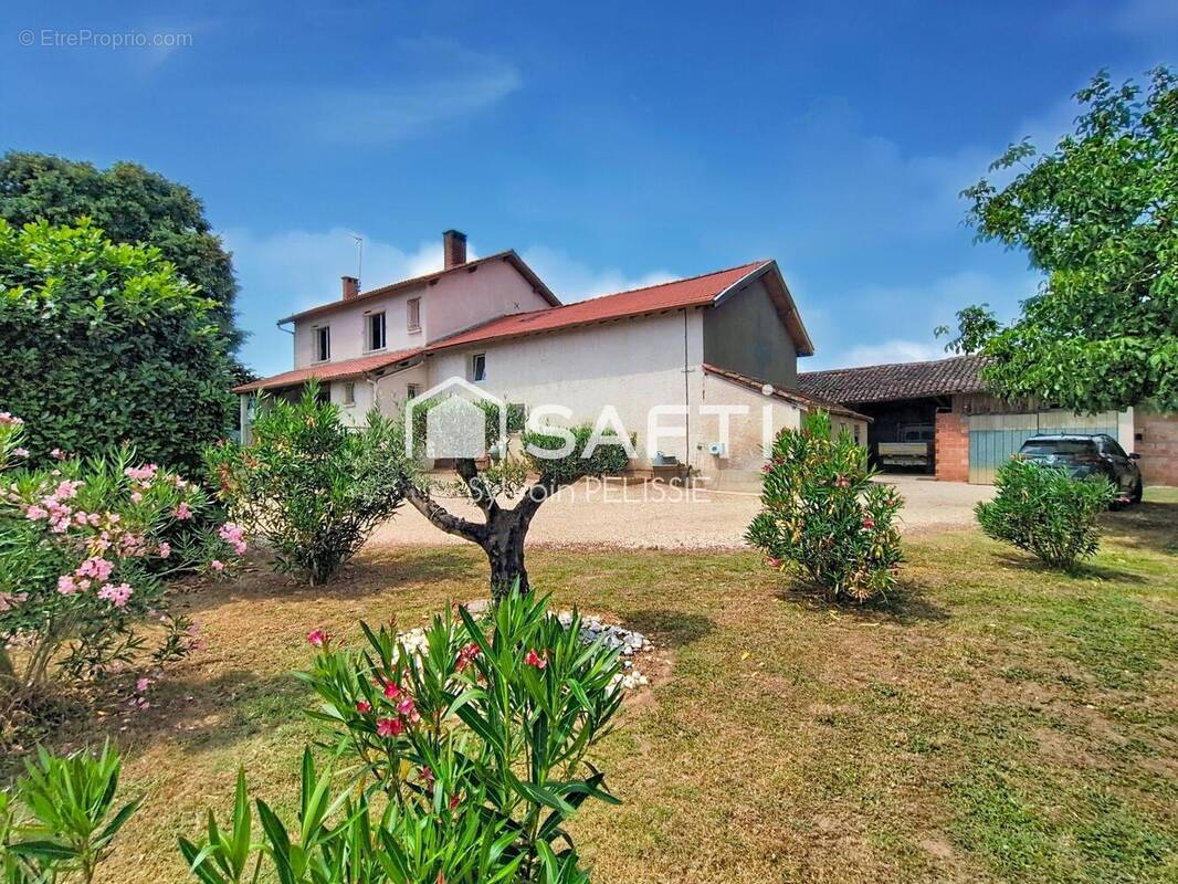 Photo 1 - Maison à LIZAC
