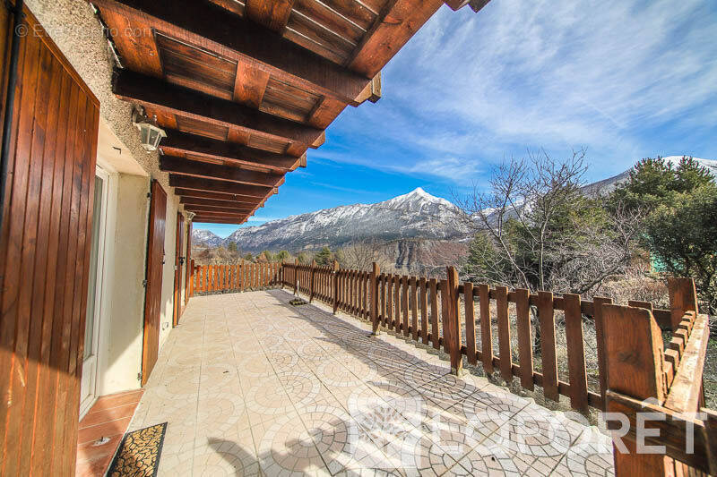 Maison à CHATEAUROUX-LES-ALPES