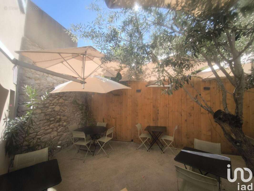 Photo 2 - Commerce à BANON