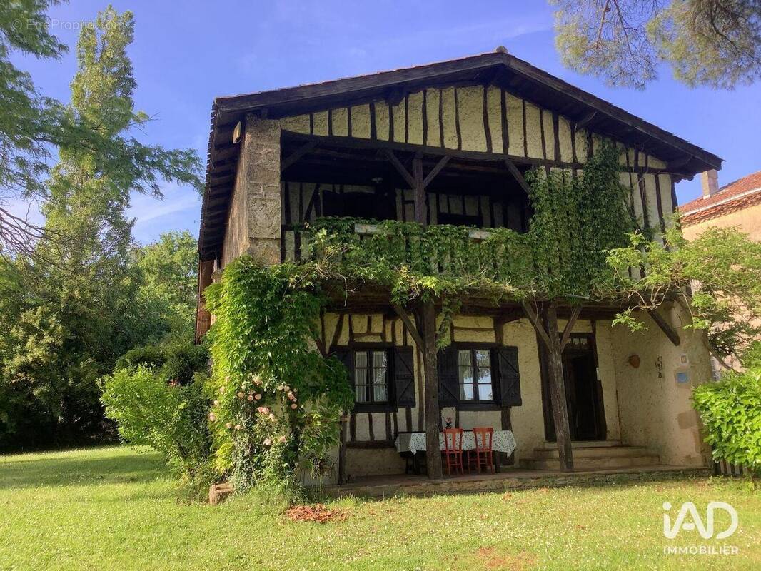 Photo 1 - Maison à PEYRISSAS
