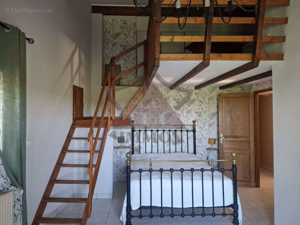 Maison à BARJAC