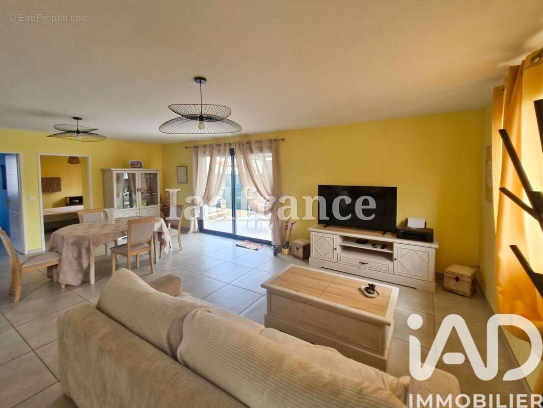 Maison 86 m² à Vinca  - photo 5