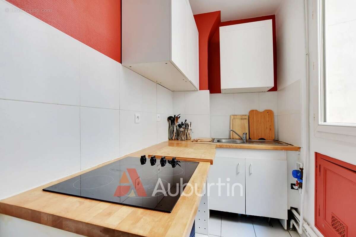 Appartement à PARIS-18E