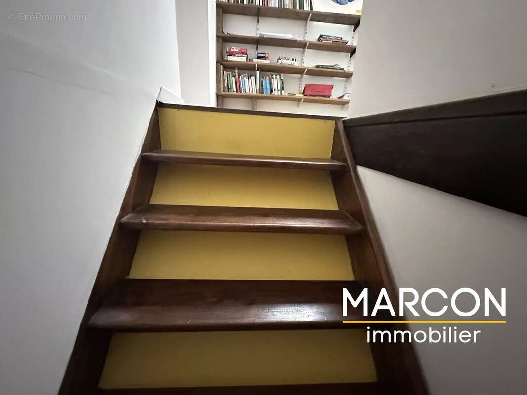 Appartement à VAREILLES