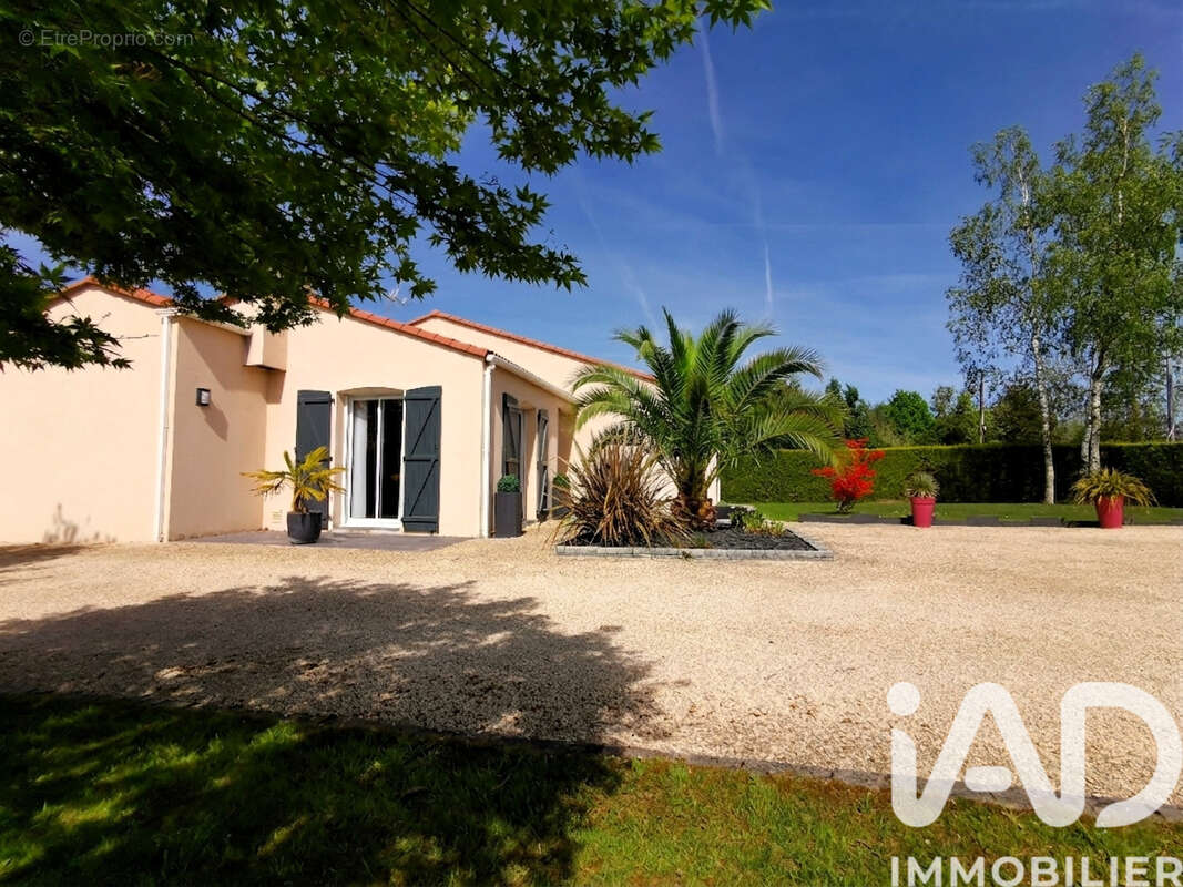 Photo 2 - Maison à CHAUCHE