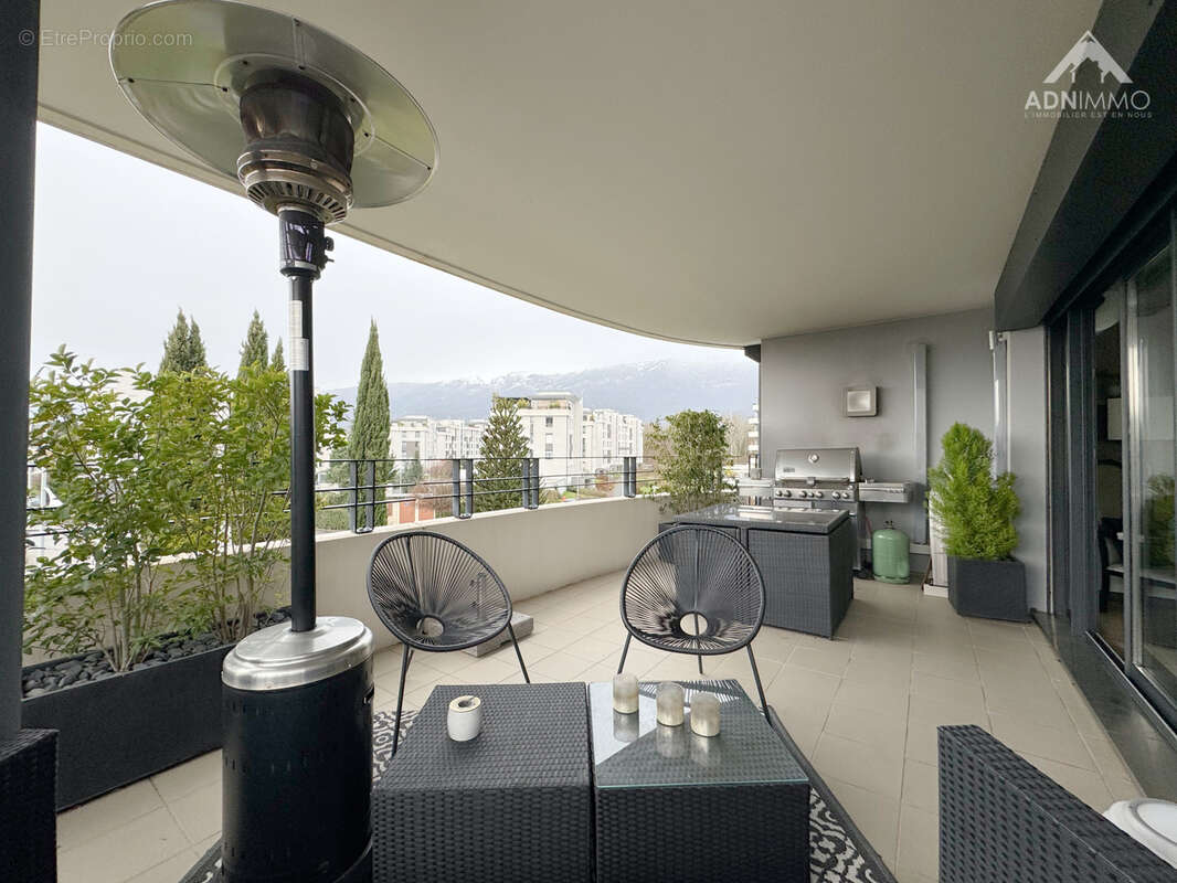 Appartement à SAINT-GENIS-POUILLY