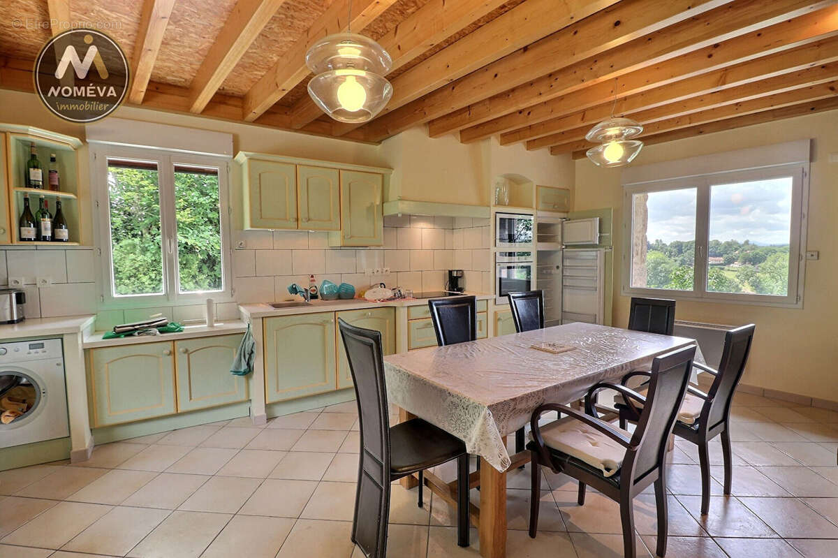 Maison Raucoules 6 pièces(s) 166 m² - photo 4