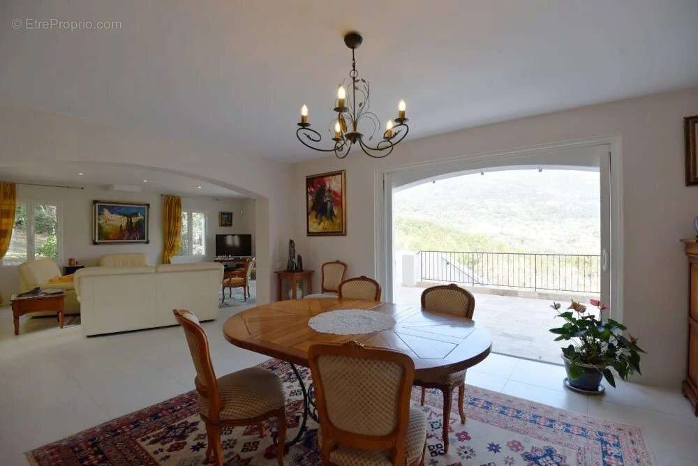 Maison à SEILLANS