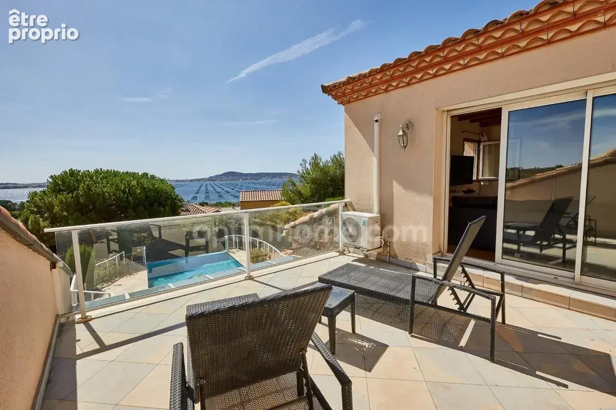 BOUZIGUES – Villa 250 m², vue étang, piscine à débordement, appartement indépendant - photo 18