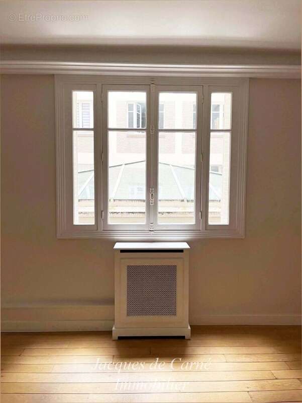 Commerce à PARIS-16E