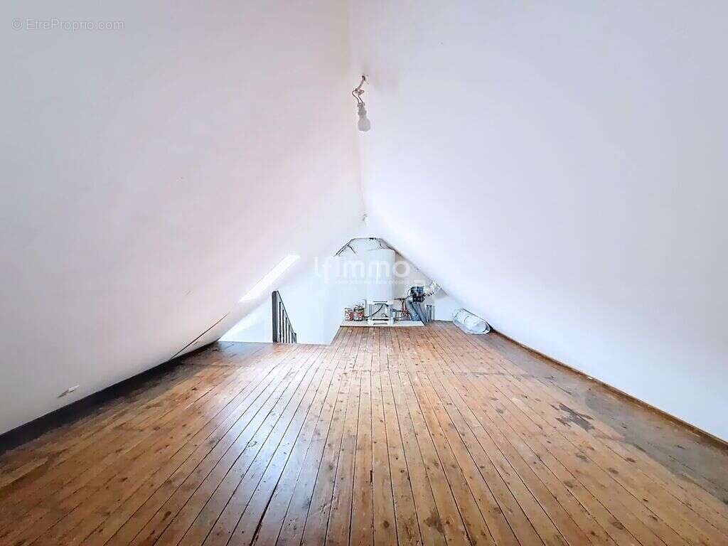 Maison à PONT-DE-BUIS-LES-QUIMERCH