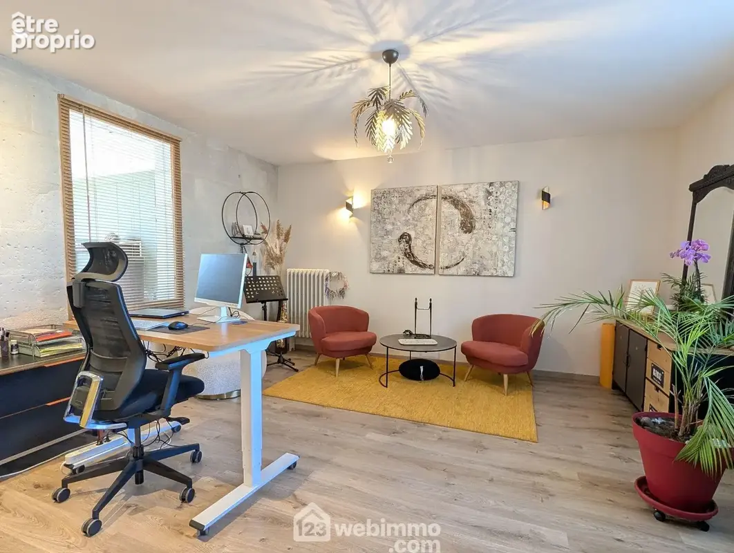 Une première chambre au rez-de-chaussée