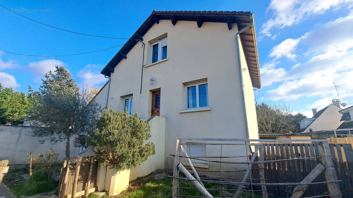 Maison à BEAUMONT-SUR-OISE