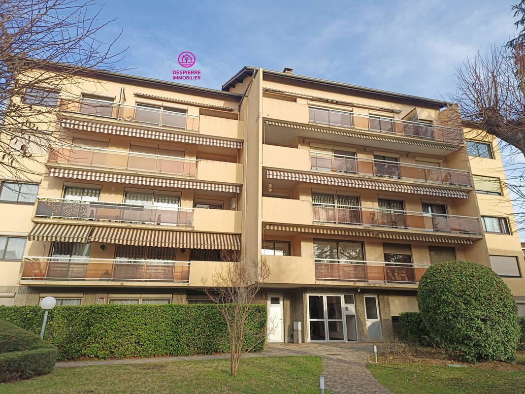 Appartement à LE PEAGE-DE-ROUSSILLON