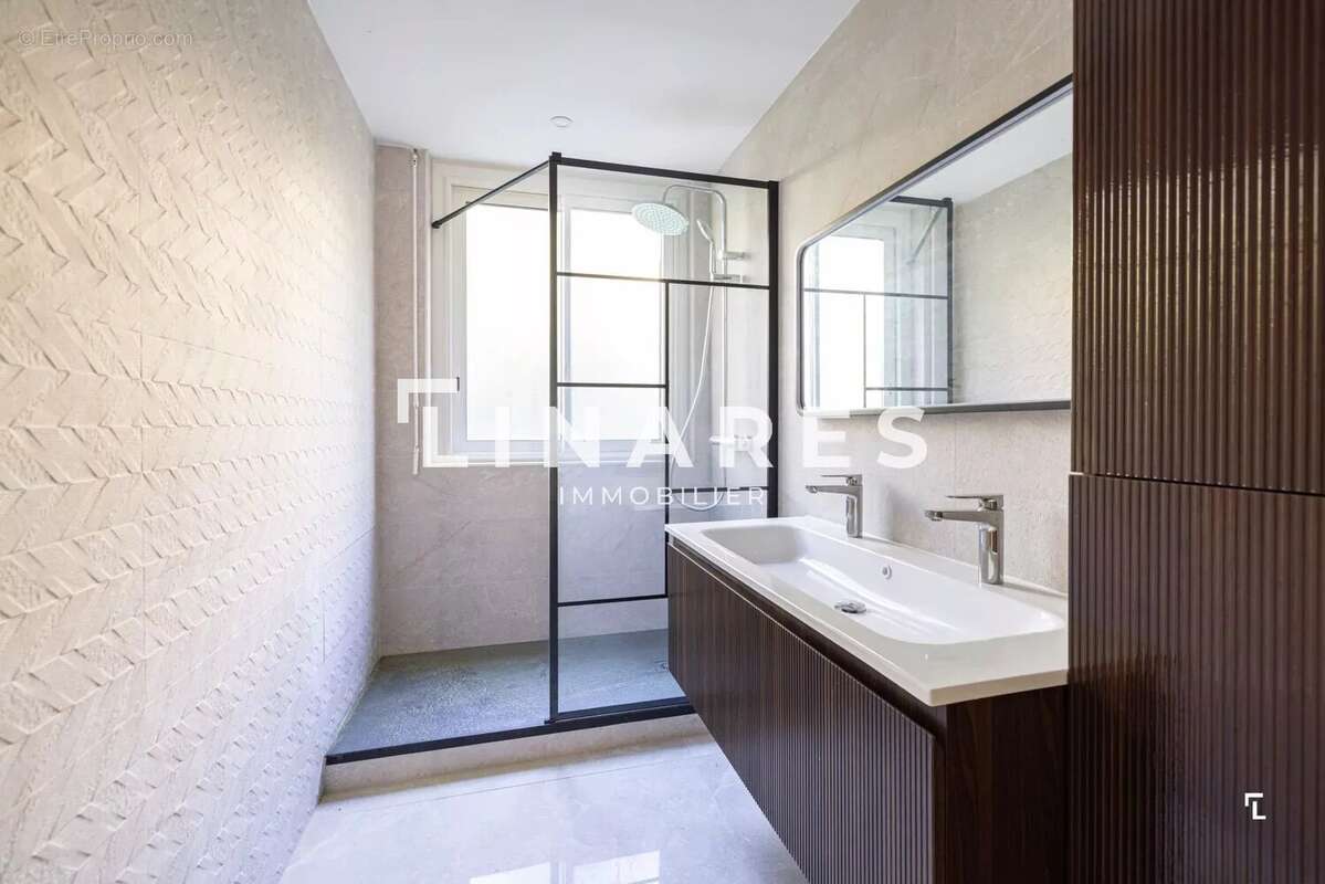 MY CADENELLE - Appartement T4/5 de 168m2 + Terrasses 35m2 - Résidence sécurisée avec piscine -13008 - photo 13