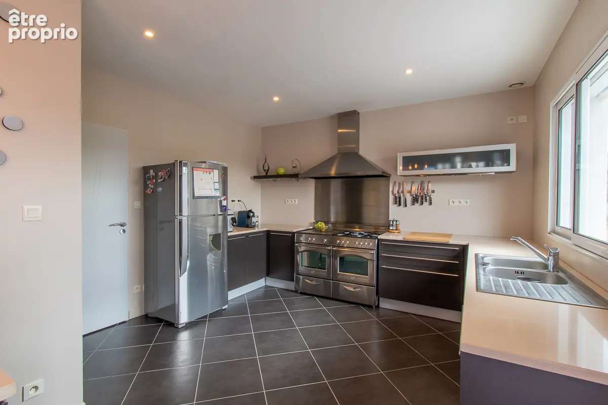 Maison Vignoux Sur Barangeon 6 pièce(s) 140.1 m2 - photo 2