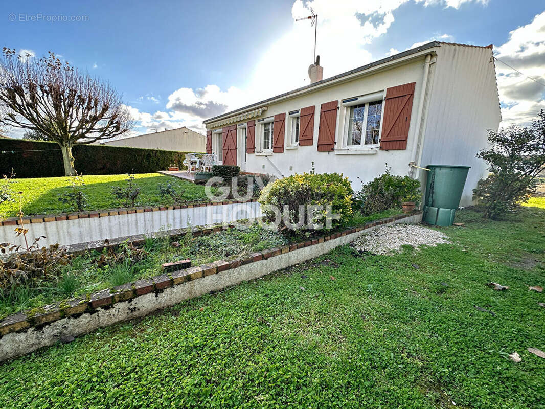 Maison à FONTENAY-LE-COMTE