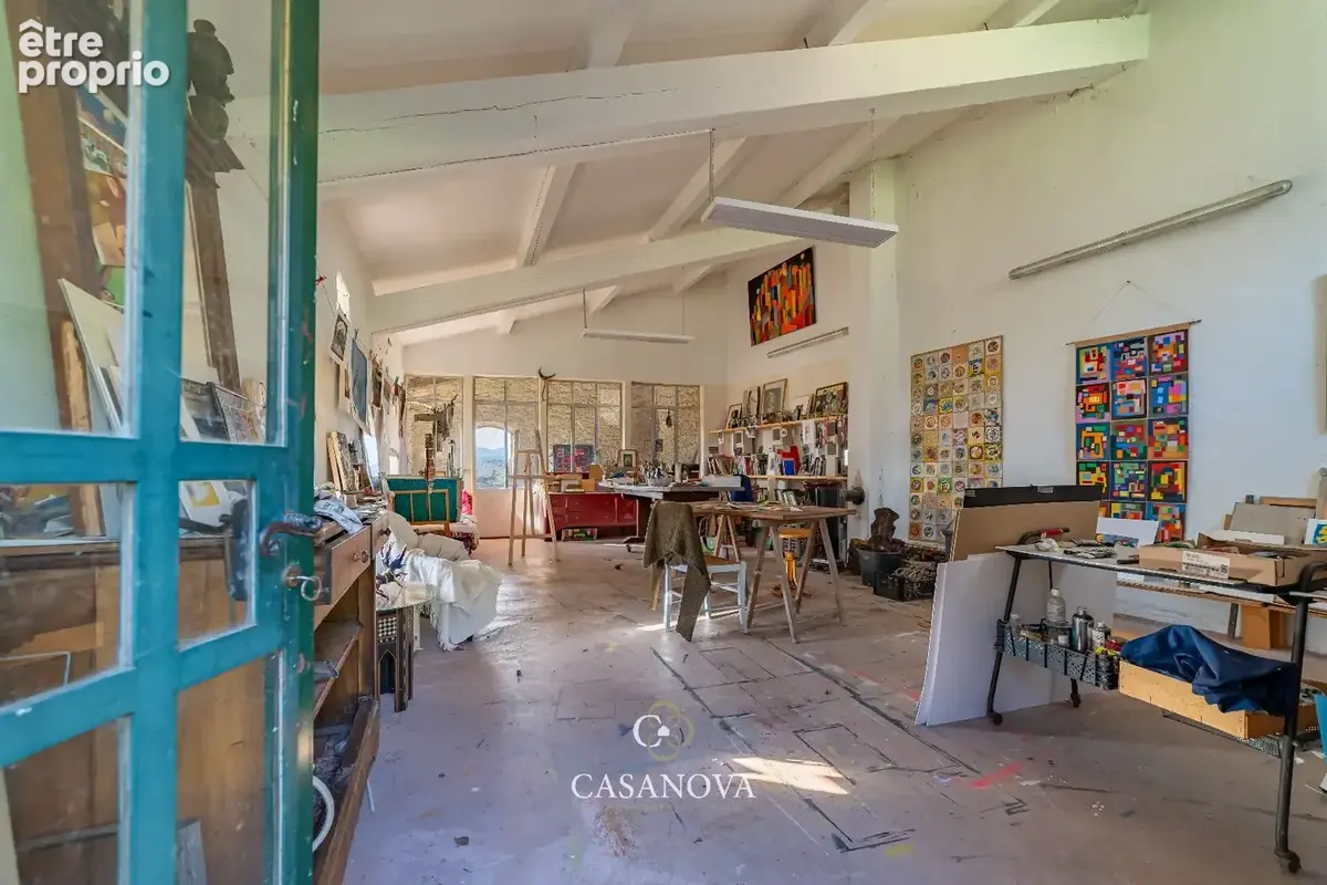 UZES Charmante propriété d'époque avec son atelier d'artiste - photo 9