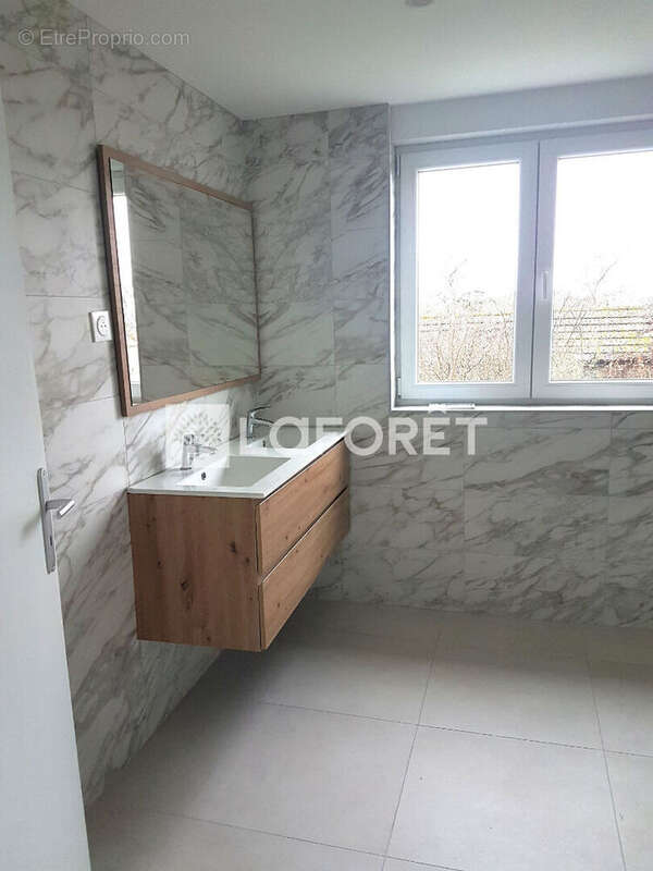 Appartement à RONCOURT